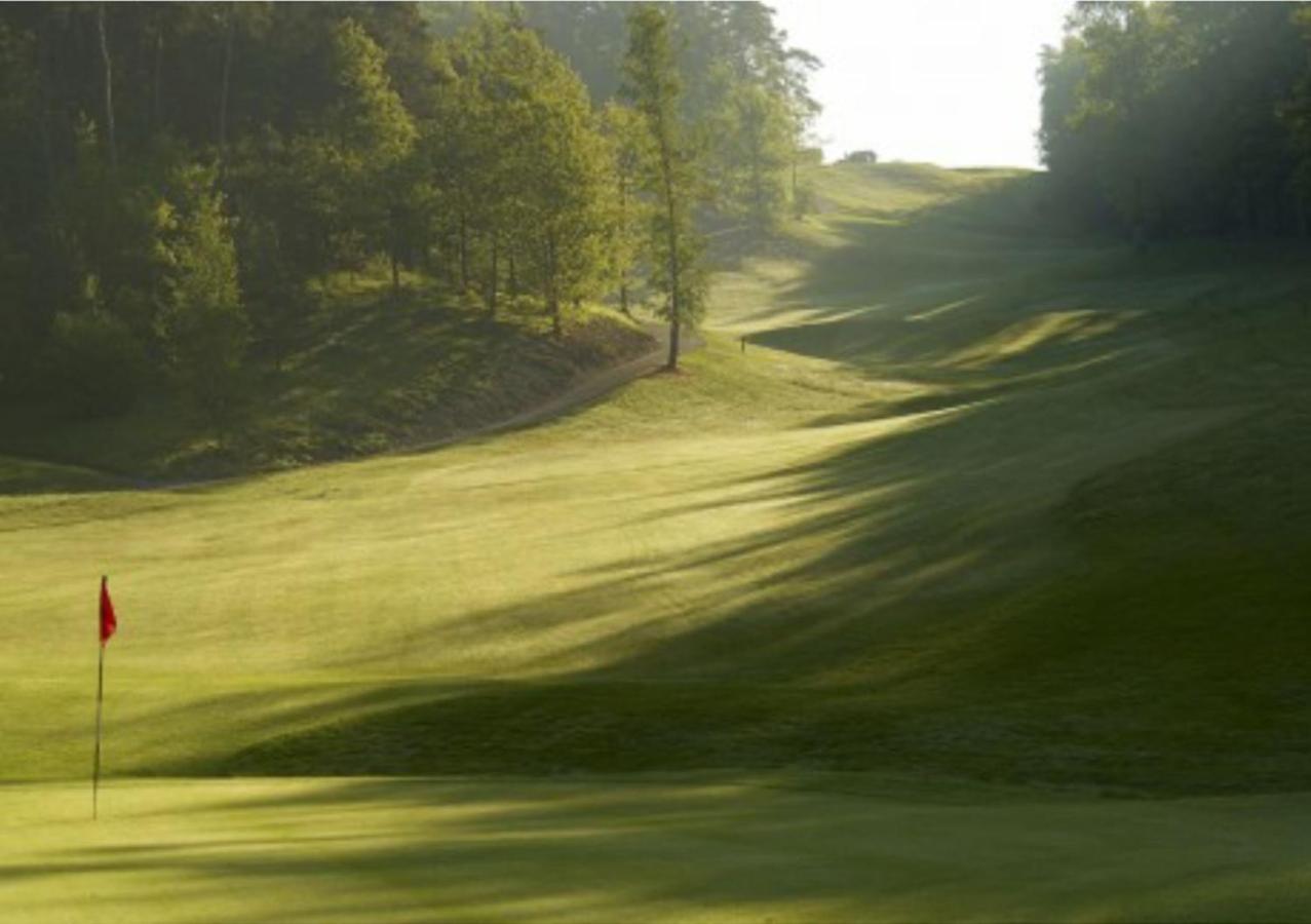 Zonnig Appartement Golf Van Durbuy Dış mekan fotoğraf